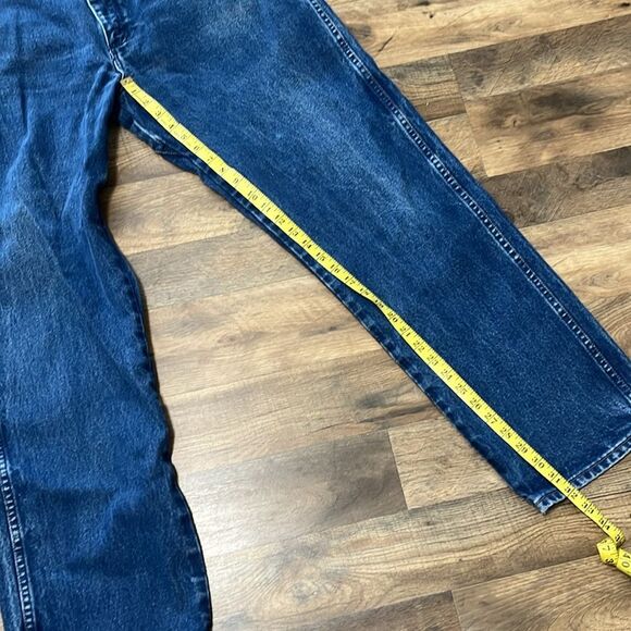 Wrangler relaxed flame resistant jeans size 36/32 - Picture 2 of 7